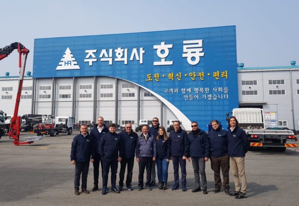 Un informe de Rafa Cerezo, nuestro invitado en Corea en Horyong, para descubrir las grúas Horyong