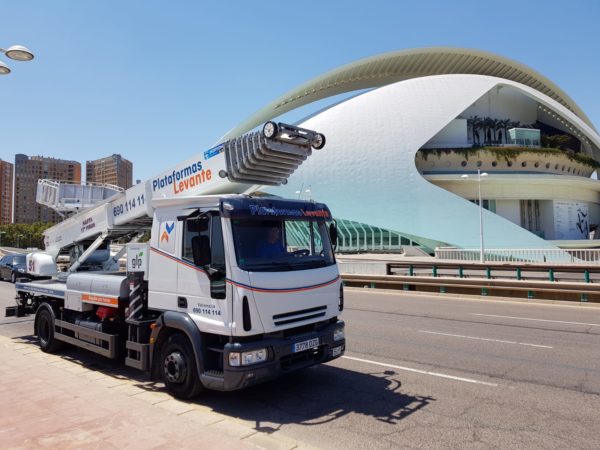 CEM Group vende el primer elevador Horyong PE510 en España